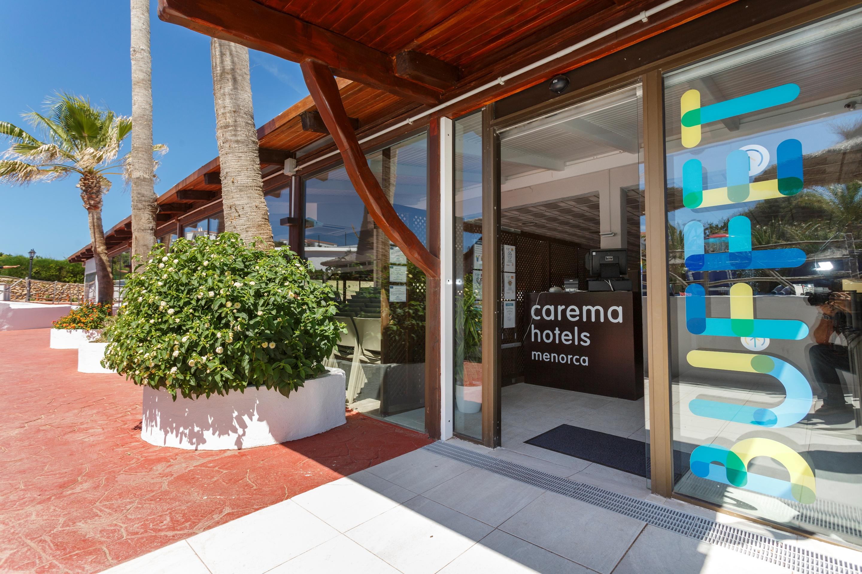 Fergus Club Carema Splash Playas De Fornells Ресторант снимка