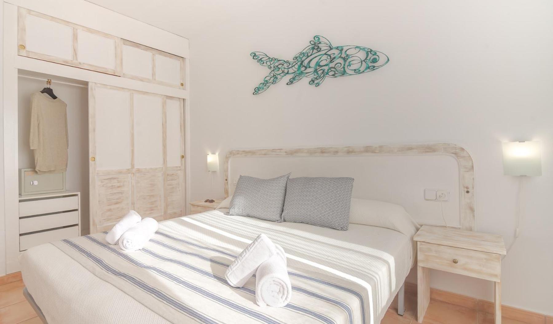 Fergus Club Carema Splash Playas De Fornells Екстериор снимка