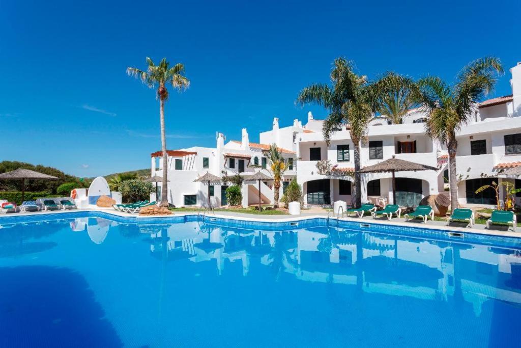 Fergus Club Carema Splash Playas De Fornells Екстериор снимка