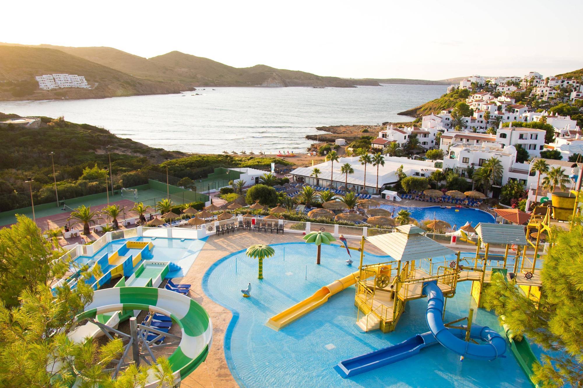 Fergus Club Carema Splash Playas De Fornells Екстериор снимка